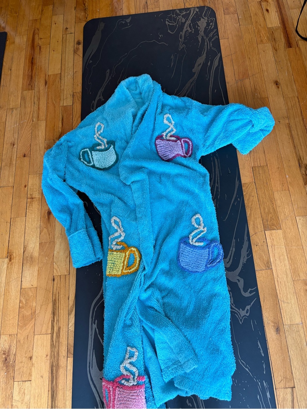 Canyon Group Vintage Robe size L